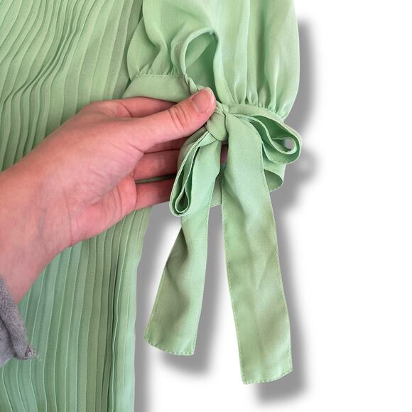 ASOS DESIGN Mint Green Pleated Chiffon Midi Dress Size 6 Mock Neck Wedding Guest - Picture 9 of 11